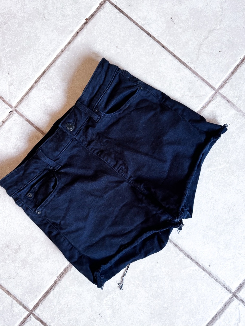 American Eagle • Hi-Rise Shortie